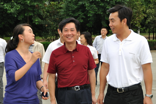 成都市委常委刘超来公司查抄领导