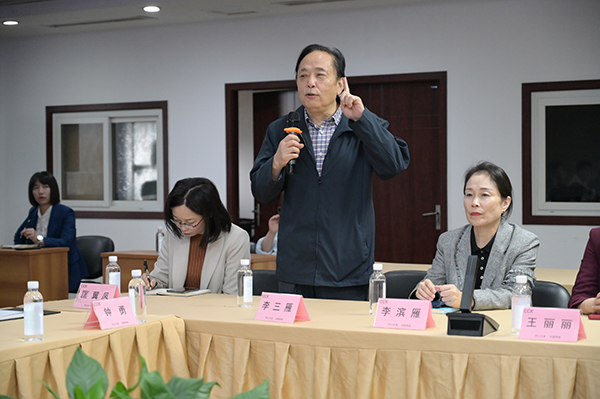 幼4锦城李三雁院长.jpg