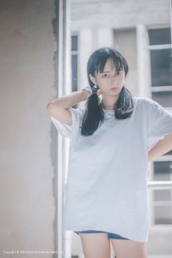 高清美女直播刺激战场视频