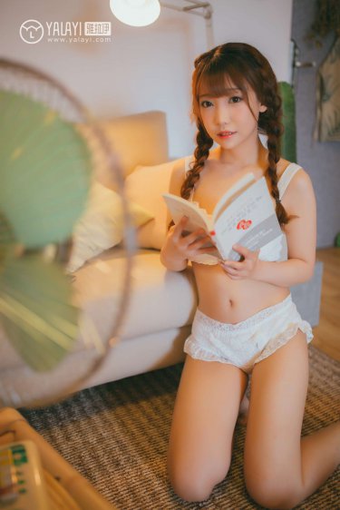 郑罗茜图片